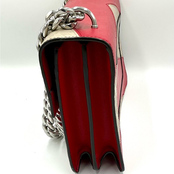 Henri Bendel Warren Street Chevron Leather Shoulder Bag #1033 - Picture 3 of 5